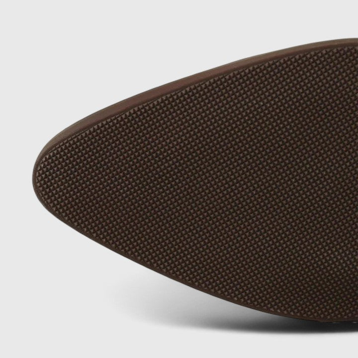 Klara | Elegante Stiefel mit spitzer Zehenkappe